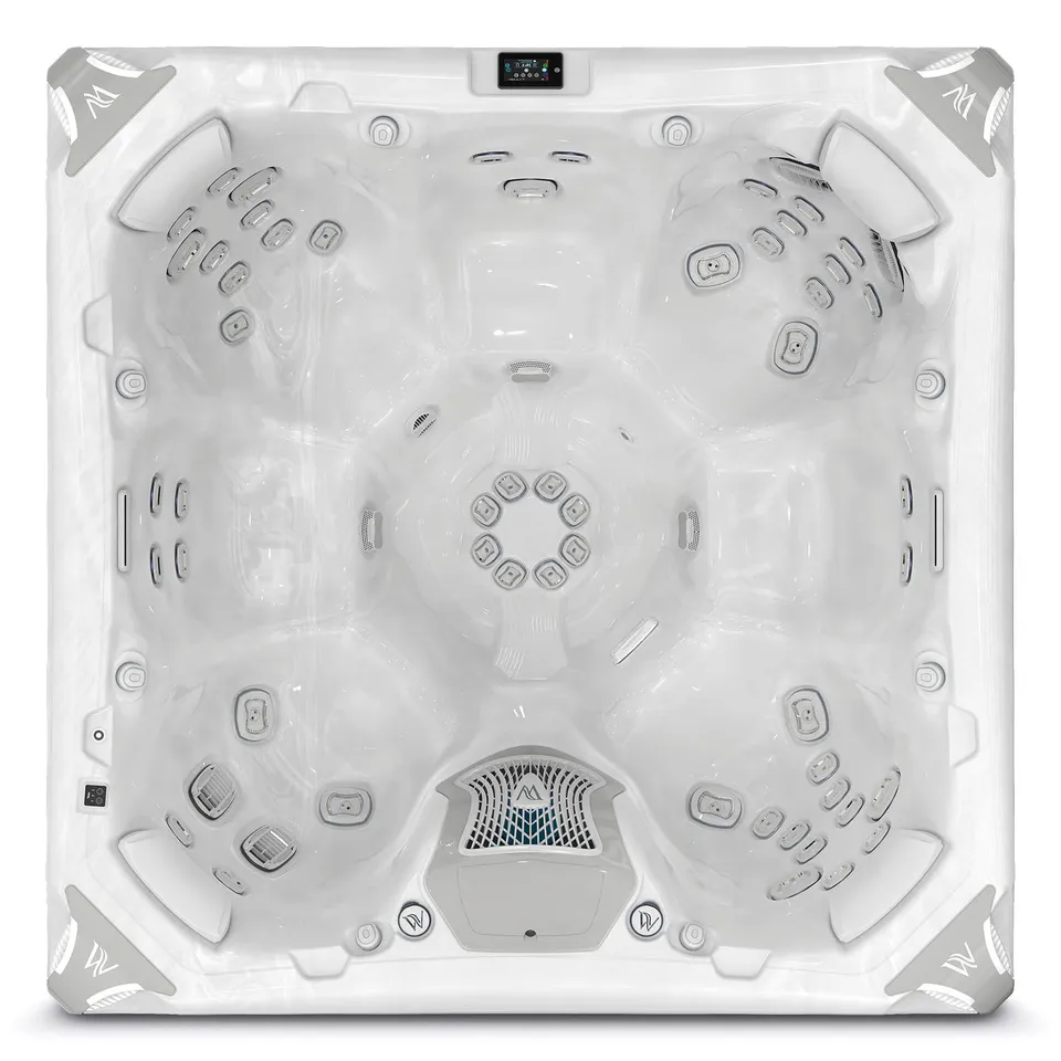 wellis-elbrus-life-outdoor-whirlpool-peaklife image 1