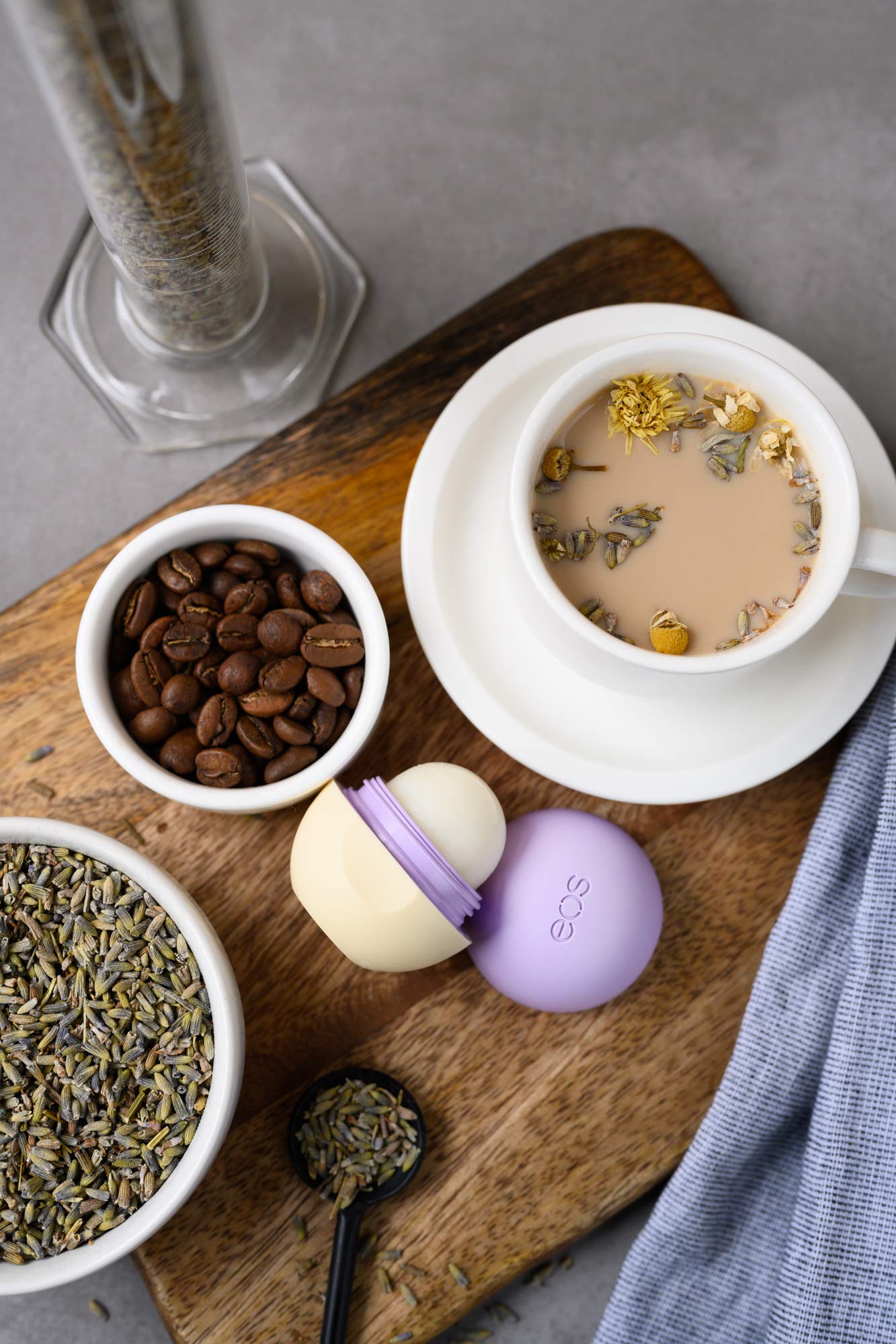 eos-flavor-lab-lavender-latte-sphere-lip-balm-7-g-lippenpflege-mit-vanille-espre image 5
