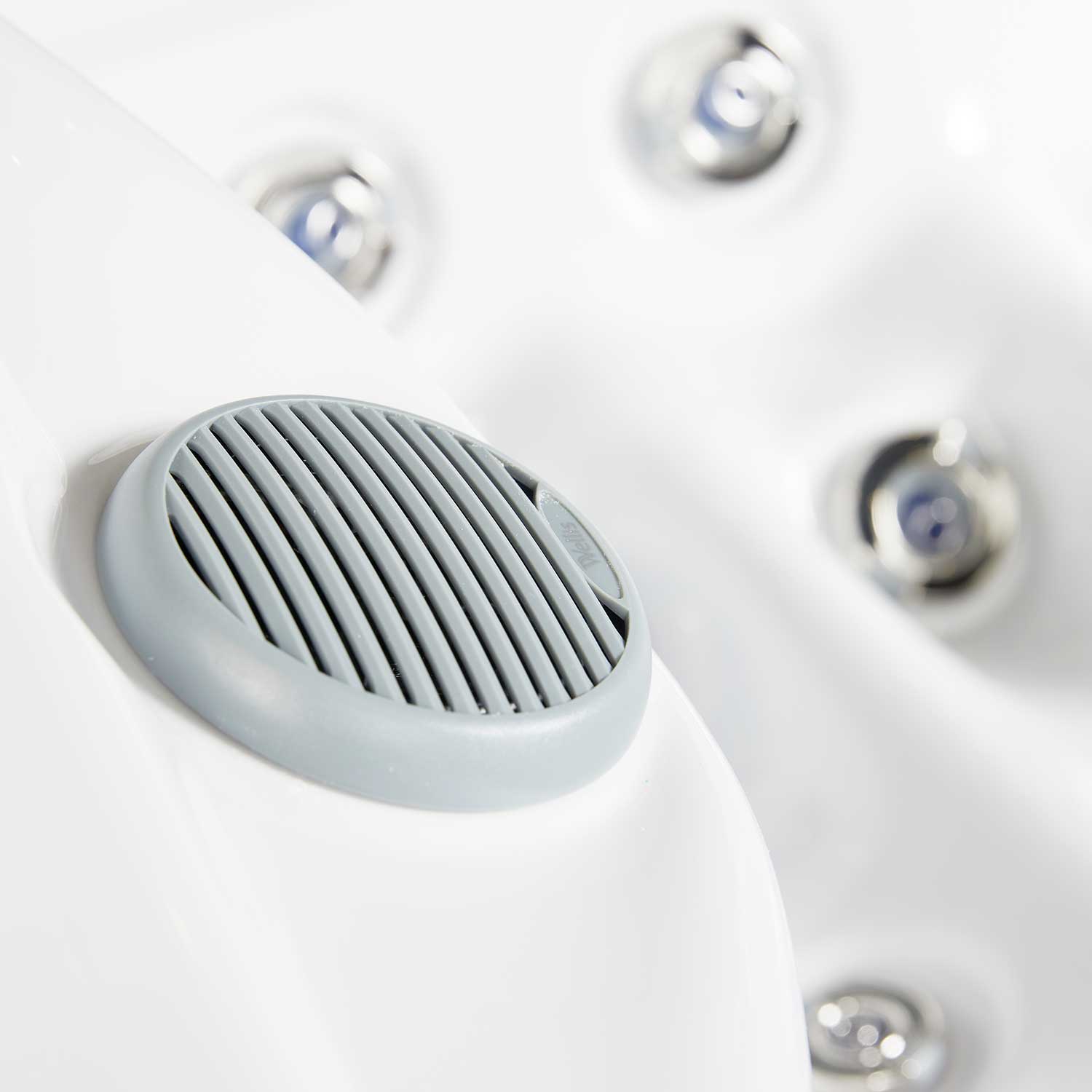 wellis-venus-whirlpool-classic-line-outdoor-spa image 7